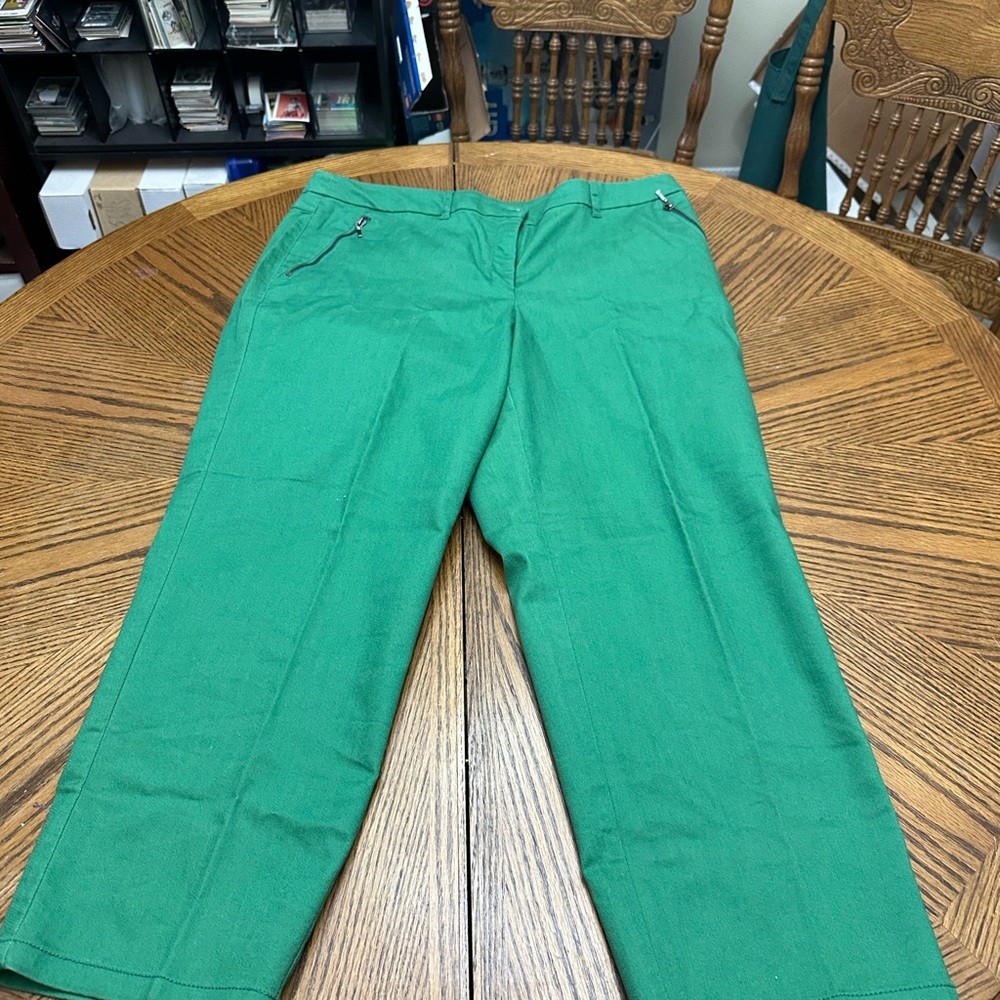 Green Women's Pants